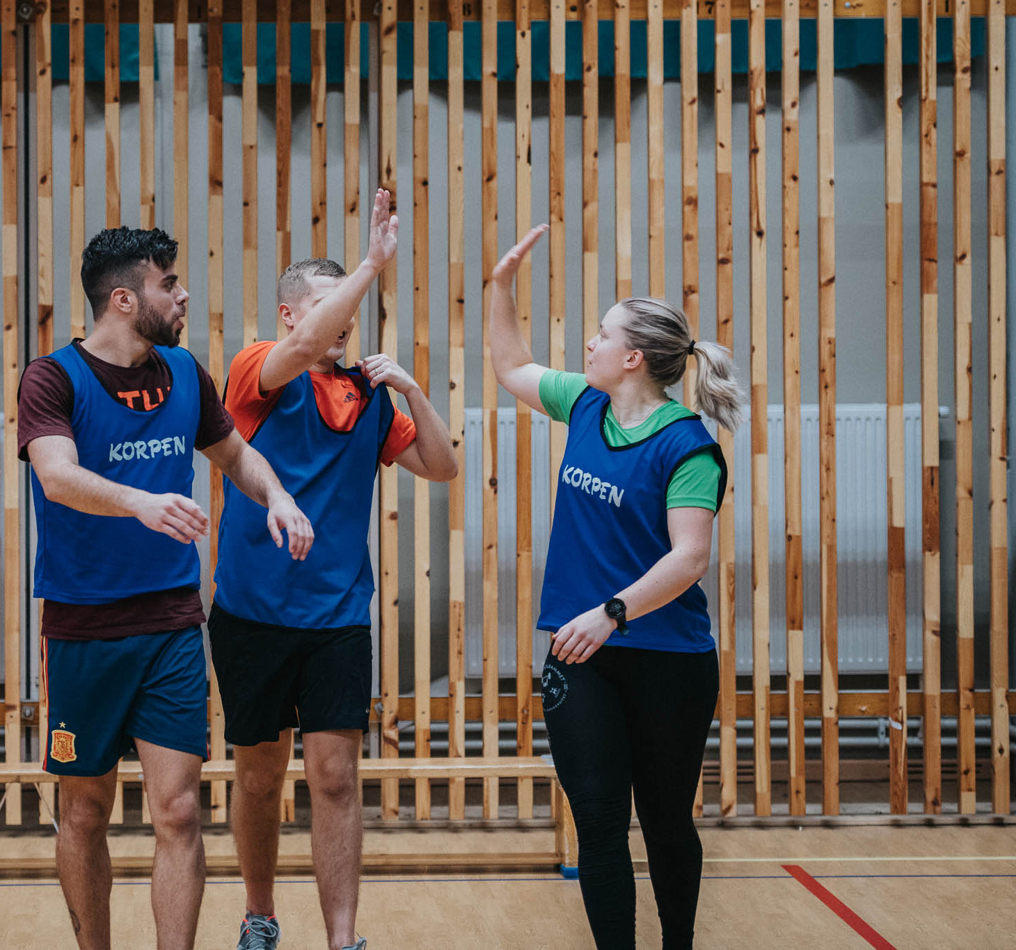 39940647993 76D832f3fc O